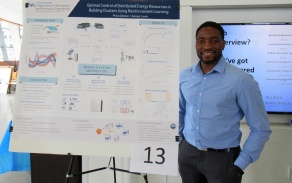 Zoom image: Philip Odonkor presenting at competition 